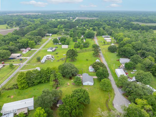 1030 Cecil Drive, Breaux Bridge, LA 70517