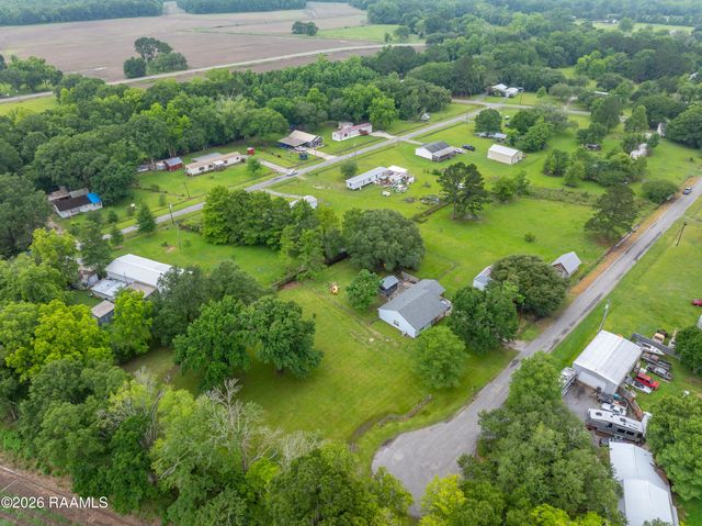 1030 Cecil Drive, Breaux Bridge, LA 70517