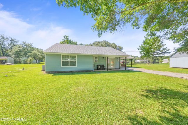 1030 Cecil Drive, Breaux Bridge, LA 70517