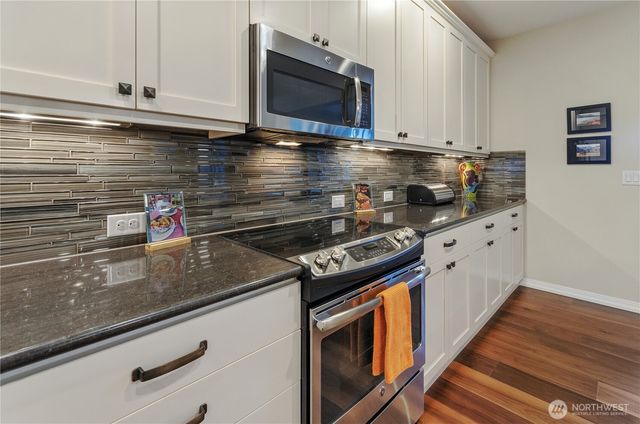 8520 Shaw Lane NE, Lacey, WA 98516