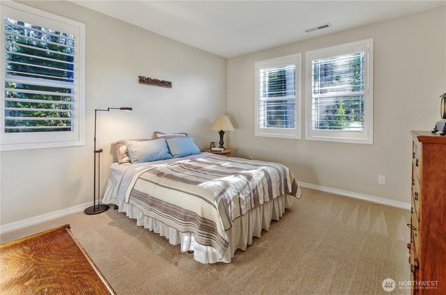 8520 Shaw Lane NE, Lacey, WA 98516