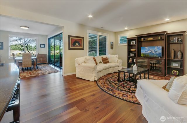 8520 Shaw Lane NE, Lacey, WA 98516