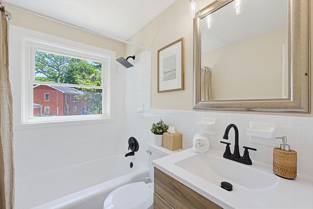 200 Weston St, Waltham, MA 02453