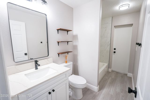 550 Brickell Street SE, Palm Bay, FL 32909