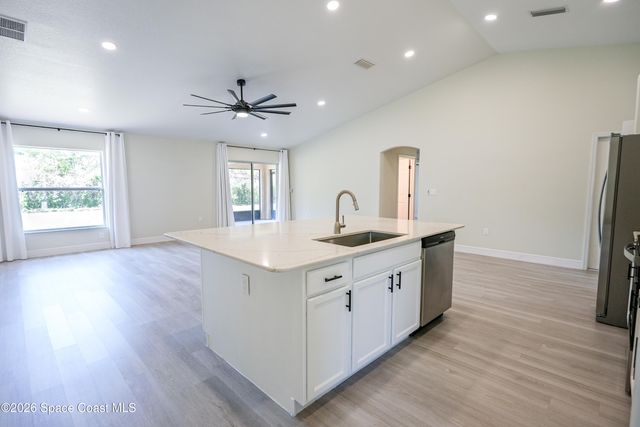 550 Brickell Street SE, Palm Bay, FL 32909