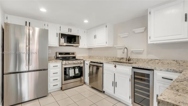 7123 SW 115th Pl A-25, Miami, FL 33173
