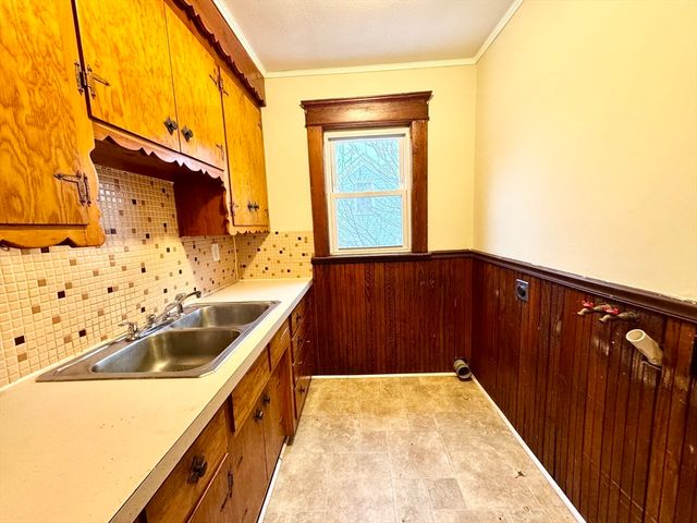 328 Stevens St 2, Lowell, MA 01851