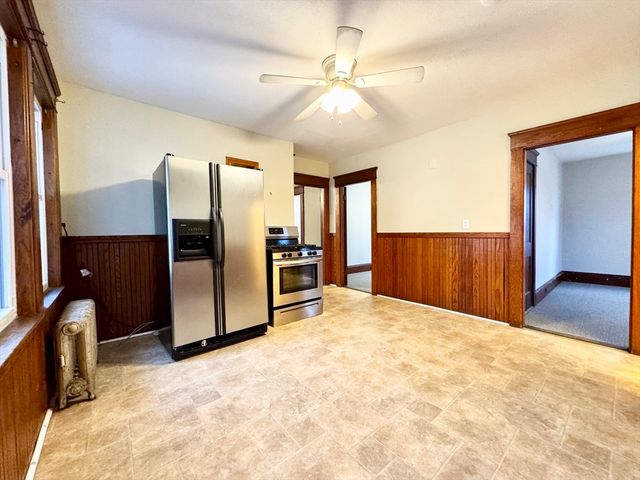 328 Stevens St 2, Lowell, MA 01851