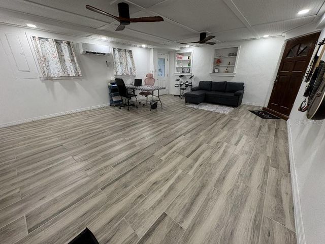 1549 DELAWARE AVENUE NE, St Petersburg, FL 33703