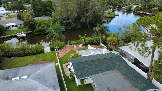 1549 DELAWARE AVENUE NE, St Petersburg, FL 33703