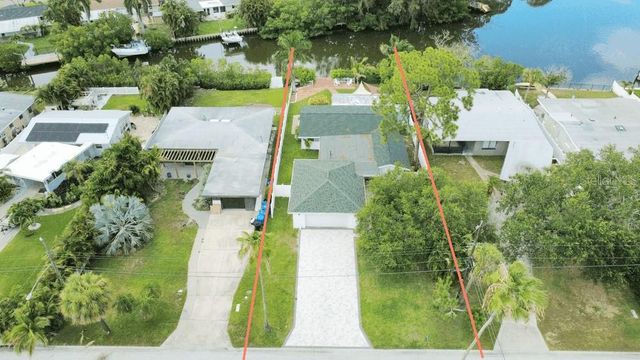 1549 DELAWARE AVENUE NE, St Petersburg, FL 33703