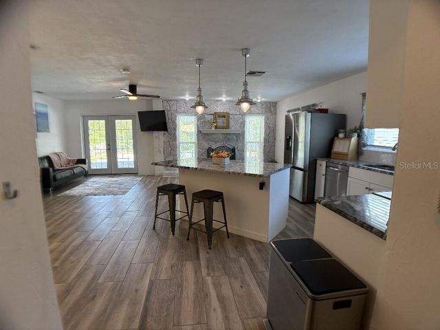 1549 DELAWARE AVENUE NE, St Petersburg, FL 33703