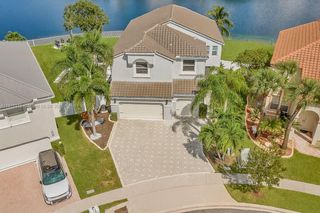 15697 NW 12th Pl, Pembroke Pines, FL 33028