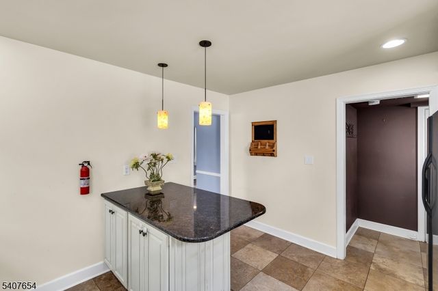 303 Ashland Rd, Middlesex Boro, NJ 08846