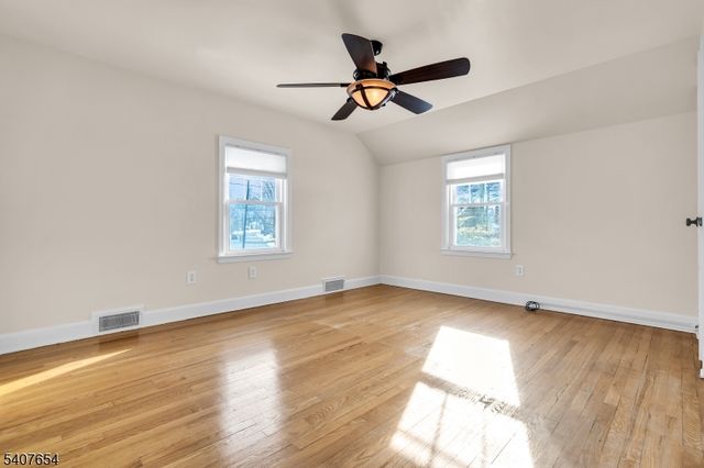 303 Ashland Rd, Middlesex Boro, NJ 08846