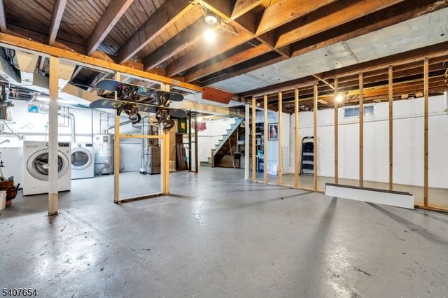 303 Ashland Rd, Middlesex Boro, NJ 08846