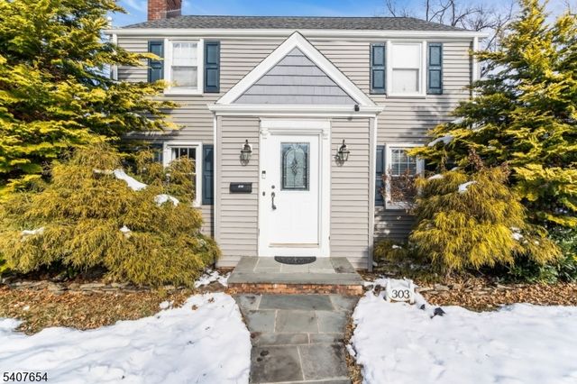 303 Ashland Rd, Middlesex Boro, NJ 08846