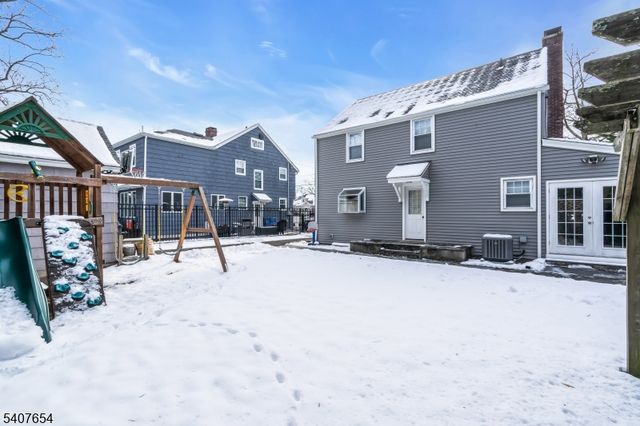 303 Ashland Rd, Middlesex Boro, NJ 08846