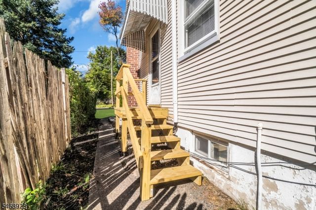 611 Fairfield Ave, Kenilworth Boro, NJ 07033