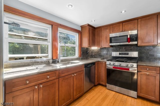 611 Fairfield Ave, Kenilworth Boro, NJ 07033