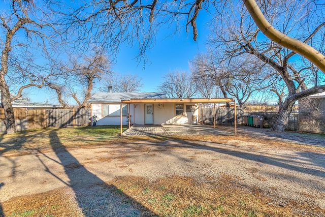 2322 Fishermans Road, San Angelo, TX 76904