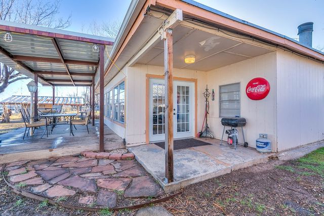 2322 Fishermans Road, San Angelo, TX 76904
