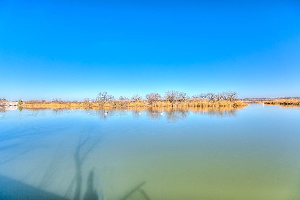 Image 9 of property listing at 2322 Fishermans Rd, San Angelo, TX 76904