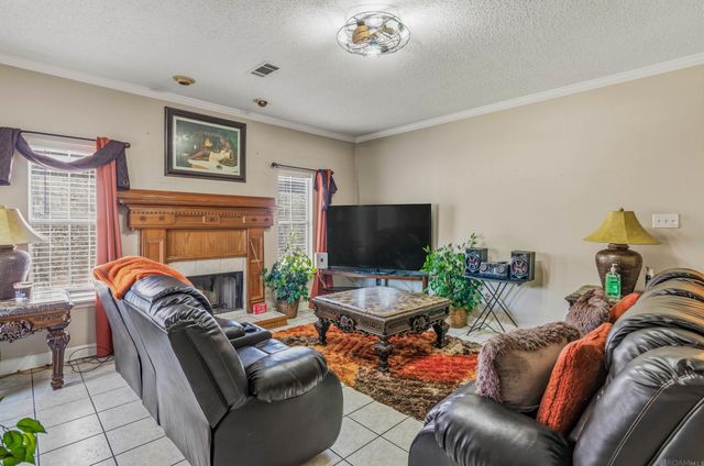 9051 Crosscreek Ave, Baton Rouge, LA 70810