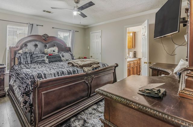 9051 Crosscreek Ave, Baton Rouge, LA 70810