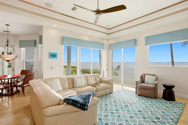 7524 WESTMORELAND DRIVE, Sarasota, FL 34243