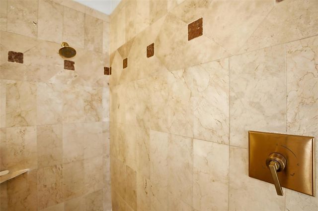 7524 WESTMORELAND DRIVE, Sarasota, FL 34243
