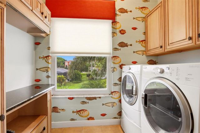 7524 WESTMORELAND DRIVE, Sarasota, FL 34243