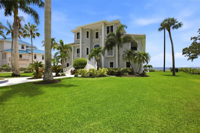 7524 WESTMORELAND DRIVE, Sarasota, FL 34243