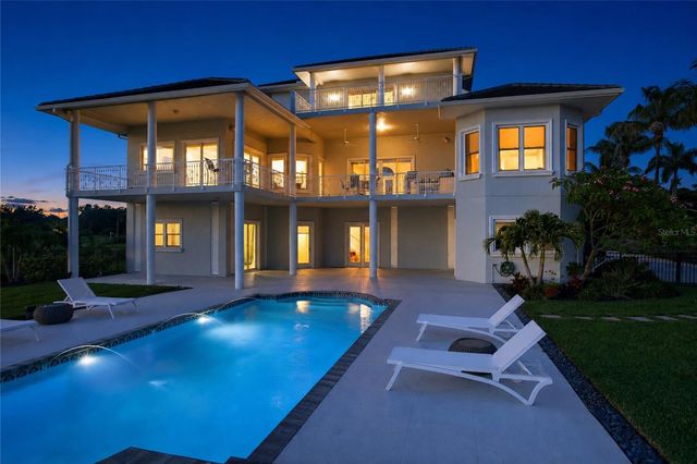 7524 WESTMORELAND DRIVE, Sarasota, FL 34243