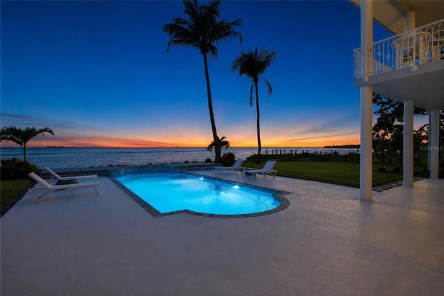 7524 WESTMORELAND DRIVE, Sarasota, FL 34243