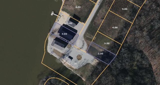 1434 S River Front Dr, Clifton, TN 38425