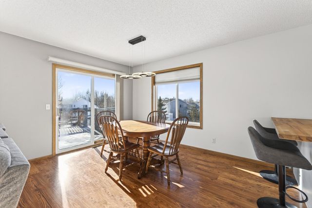 5512 Kalenda Drive NE, Albertville, MN 55301