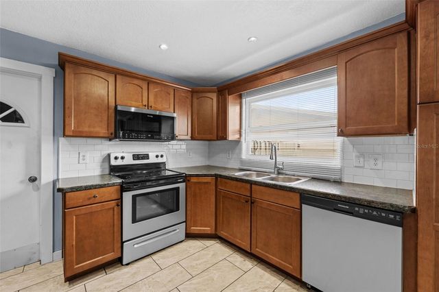 8615 NEWTON DRIVE, Port Richey, FL 34668