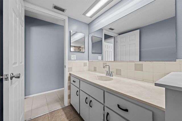 8615 NEWTON DRIVE, Port Richey, FL 34668