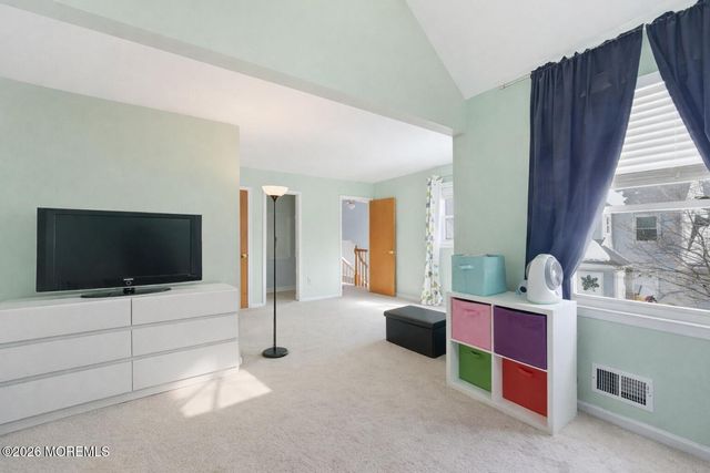 14 Holmes Court, Freehold, NJ 07728