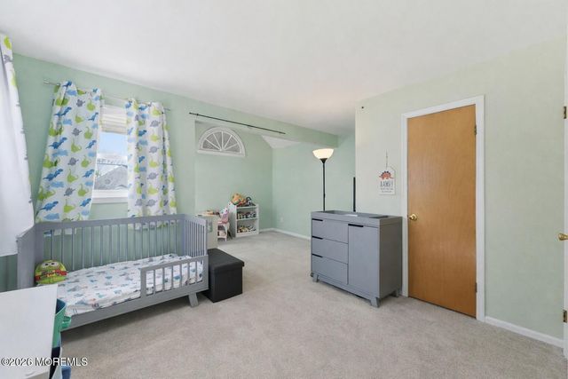 14 Holmes Court, Freehold, NJ 07728