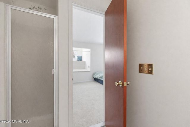 14 Holmes Court, Freehold, NJ 07728