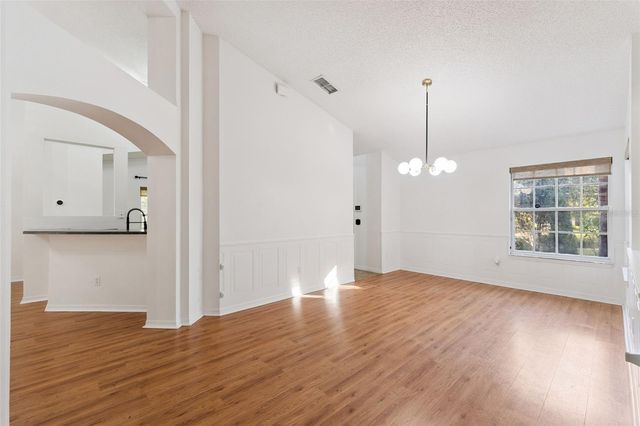 720 SWAYING PINE WAY, Deland, FL 32724