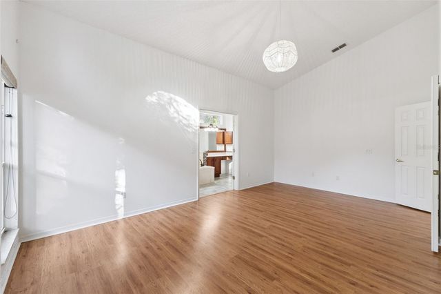 720 SWAYING PINE WAY, Deland, FL 32724