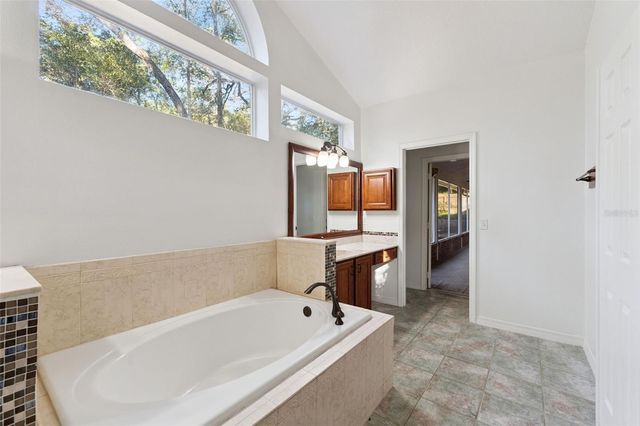 720 SWAYING PINE WAY, Deland, FL 32724