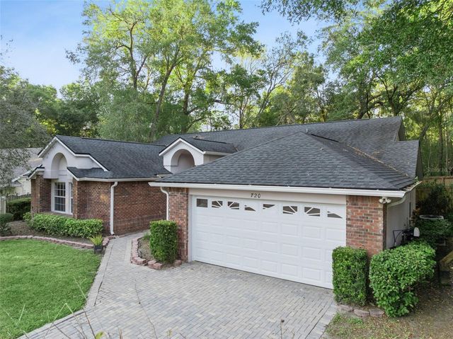 720 SWAYING PINE WAY, Deland, FL 32724