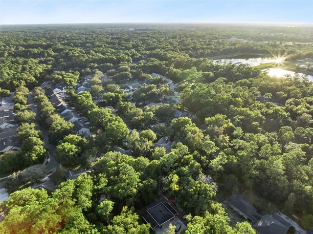 720 SWAYING PINE WAY, Deland, FL 32724