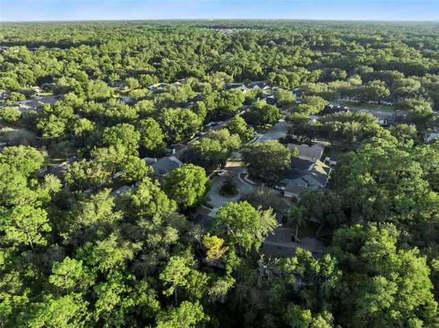 720 SWAYING PINE WAY, Deland, FL 32724