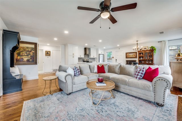 416 Lakeside Drive, Irving, TX 75062