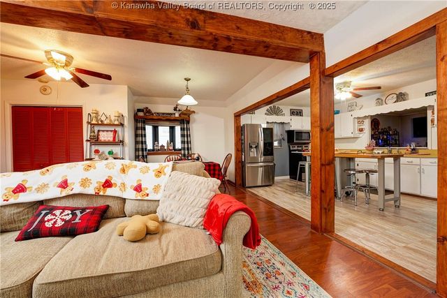 2617 Dunbar Avenue, Dunbar, WV 25064